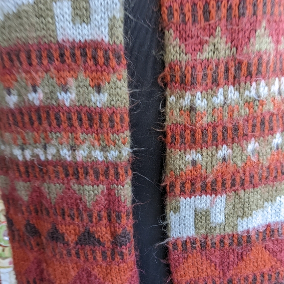 Urban Outfitters Rust Orange Red Winter Scarf Super Long Aztec Fuzzy Knit - Picture 8 of 16